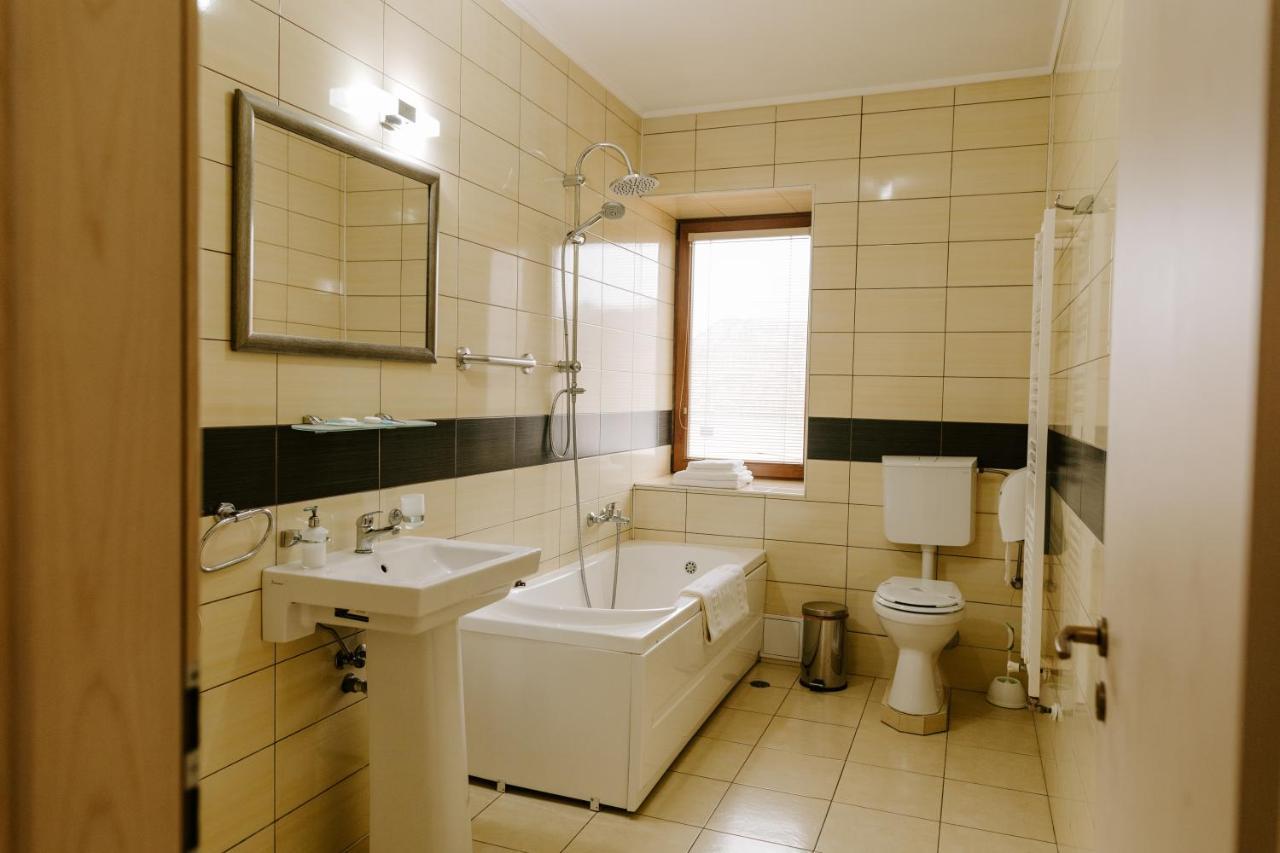 Casa Maria Magdalena Hotel Lipova Eksteriør billede