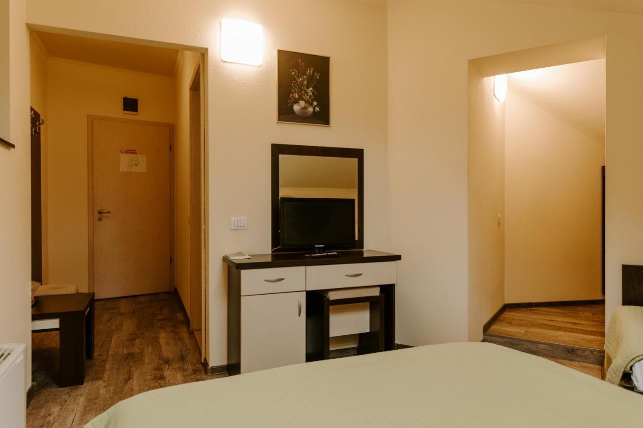 Casa Maria Magdalena Hotel Lipova Eksteriør billede